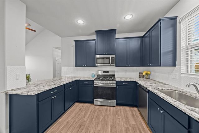 10902 Webber Lane, Texas City, TX 77591