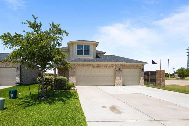 10902 Webber Lane, Texas City, TX 77591