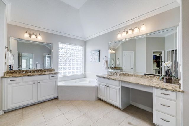 5217 Blossom Street C, Houston, TX 77007