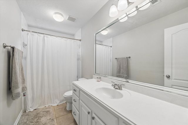 5217 Blossom Street C, Houston, TX 77007