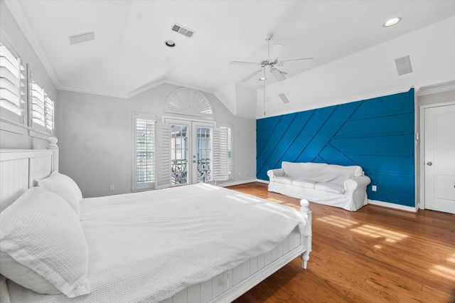 5217 Blossom Street C, Houston, TX 77007