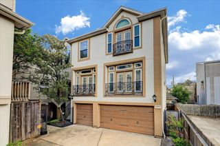 5217 Blossom Street C, Houston, TX 77007