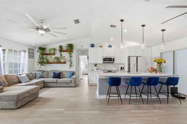 494 SW Paar Drive, Port St. Lucie, Port St Lucie, FL 34953