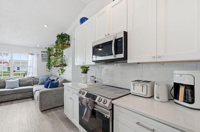 494 SW Paar Drive, Port St. Lucie, Port St Lucie, FL 34953