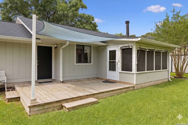106 Lehmann St, Boerne, TX 78006