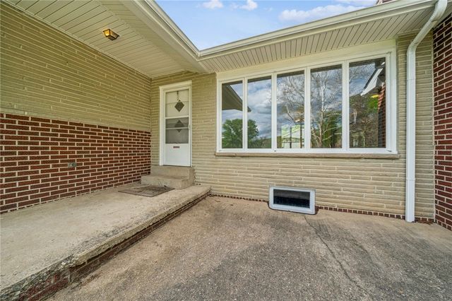 6234 Schafer Dr, Upper Burrell, PA 15068