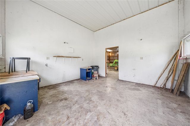 6234 Schafer Dr, Upper Burrell, PA 15068