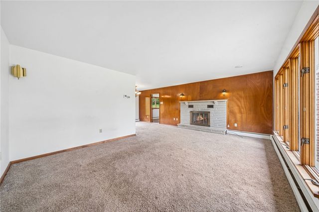 6234 Schafer Dr, Upper Burrell, PA 15068