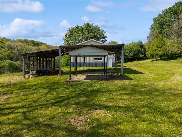 6234 Schafer Dr, Upper Burrell, PA 15068