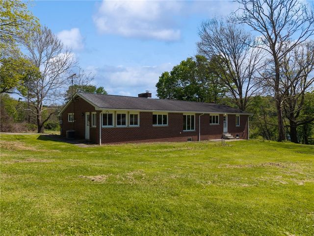 6234 Schafer Dr, Upper Burrell, PA 15068