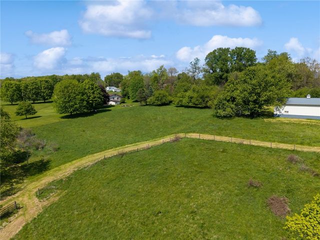 6234 Schafer Dr, Upper Burrell, PA 15068