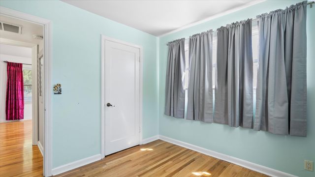 102 S Rainier St., Kennewick, WA 99336