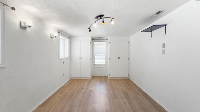 102 S Rainier St., Kennewick, WA 99336