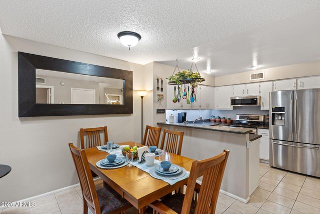 1717 E UNION HILLS Drive 1042, Phoenix, AZ 85024