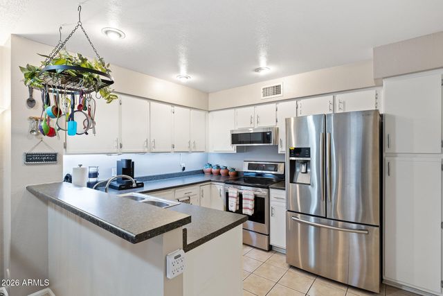 1717 E UNION HILLS Drive 1042, Phoenix, AZ 85024