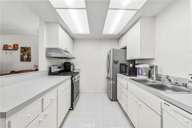 6600 Warner Ave 42, Huntington Beach, CA 92647