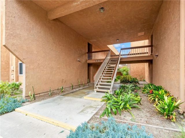 6600 Warner Ave 42, Huntington Beach, CA 92647