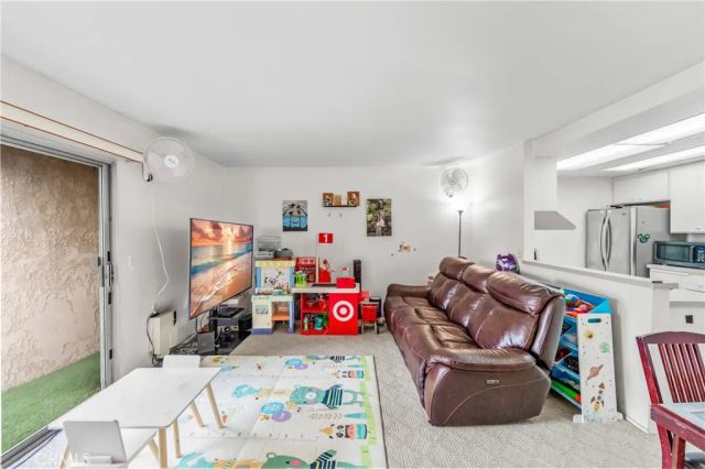 6600 Warner Ave 42, Huntington Beach, CA 92647