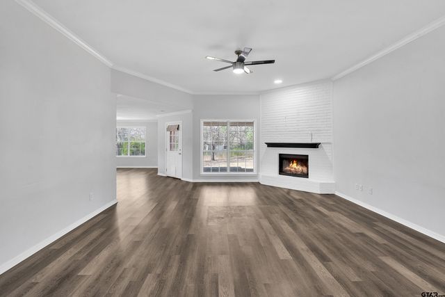 103 Lyle St, Gladewater, TX 75647