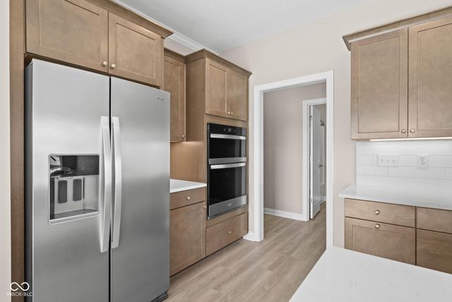 6180 Preserve Way, Mccordsville, IN 46055