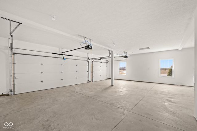 6180 Preserve Way, Mccordsville, IN 46055