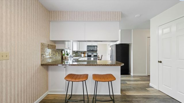 6730 W 9th Ave, Kennewick, WA 99336