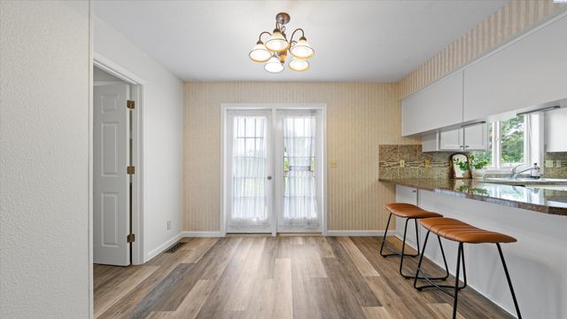 6730 W 9th Ave, Kennewick, WA 99336