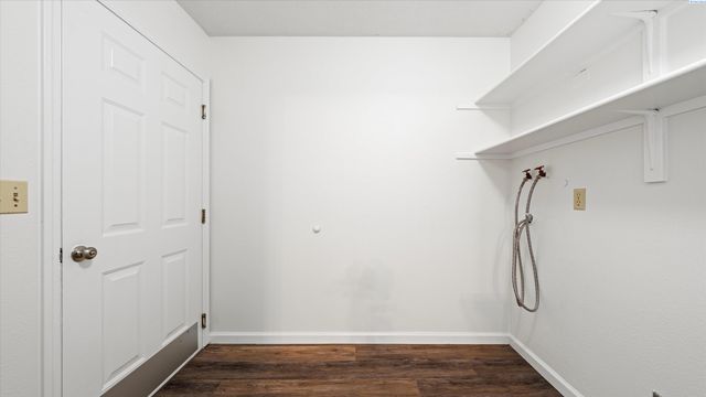 6730 W 9th Ave, Kennewick, WA 99336