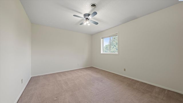 6730 W 9th Ave, Kennewick, WA 99336