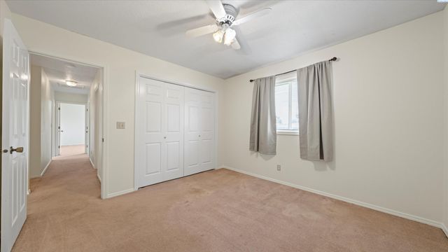 6730 W 9th Ave, Kennewick, WA 99336