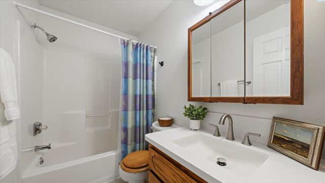 6730 W 9th Ave, Kennewick, WA 99336