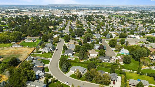 6730 W 9th Ave, Kennewick, WA 99336