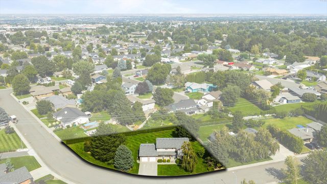 6730 W 9th Ave, Kennewick, WA 99336