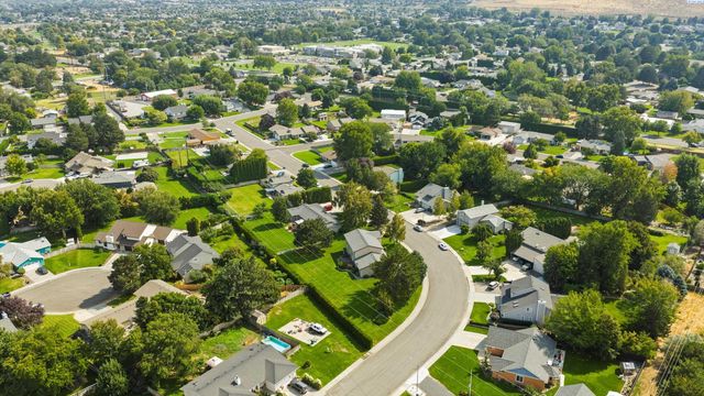 6730 W 9th Ave, Kennewick, WA 99336