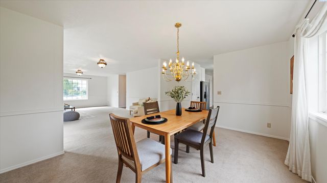 6730 W 9th Ave, Kennewick, WA 99336