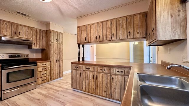 207 N Illinois Avenue, West Frankfort, IL 62896