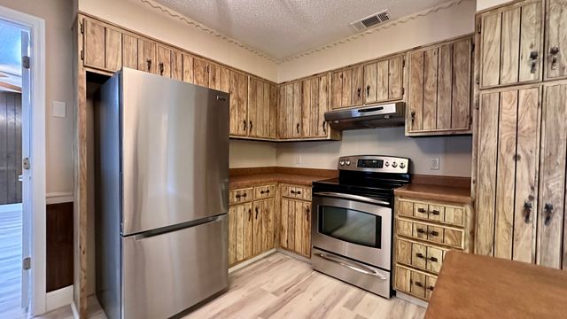 207 N Illinois Avenue, West Frankfort, IL 62896