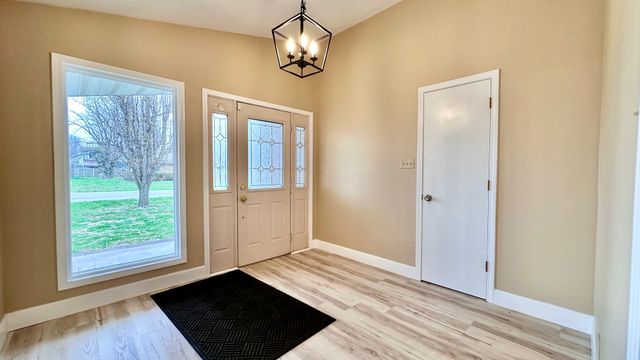 207 N Illinois Avenue, West Frankfort, IL 62896