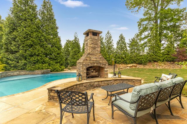 146 Coal Creek Drive, Boiling Springs, SC 29316