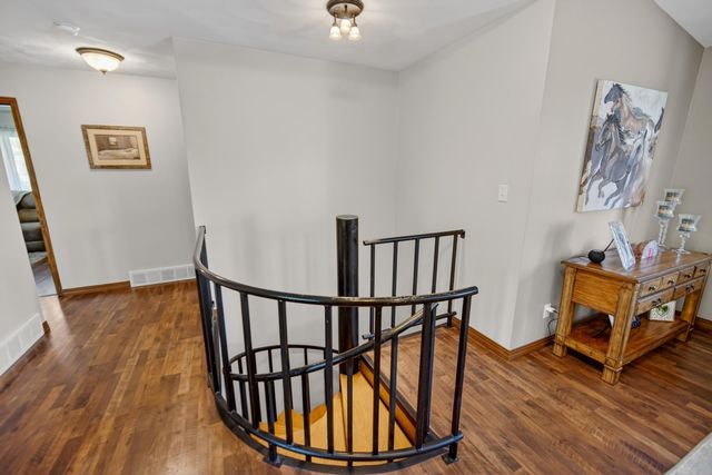 7137 Soppe Farms Road, Waterloo, IA 50702