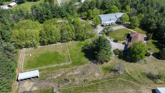 7137 Soppe Farms Road, Waterloo, IA 50702