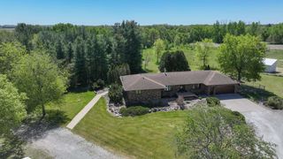 7137 Soppe Farms Road, Waterloo, IA 50702