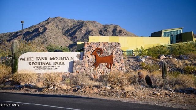 15244 W GRAY FOX Trail, Surprise, AZ 85387