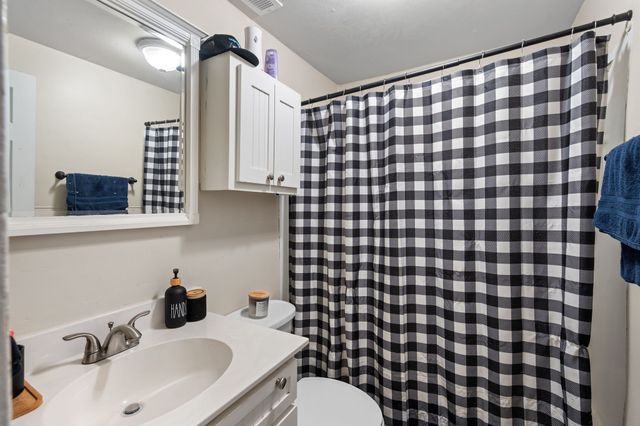 109 Tyree Springs Rd, White House, TN 37188