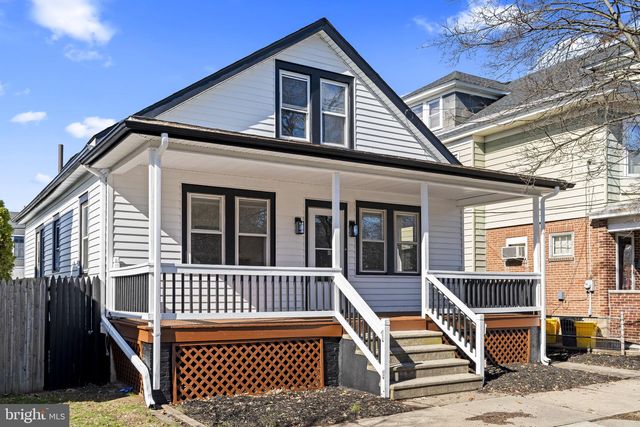 825 LYNDALE AVE, Trenton, NJ 08629