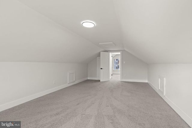 825 LYNDALE AVE, Trenton, NJ 08629