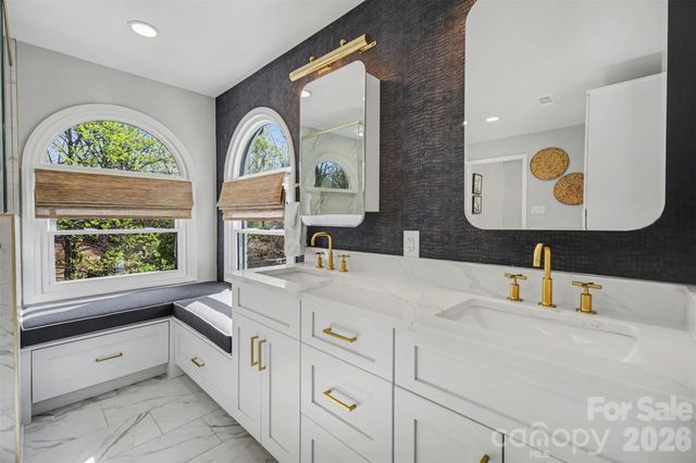 6008 Alexa Road, Charlotte, NC 28277