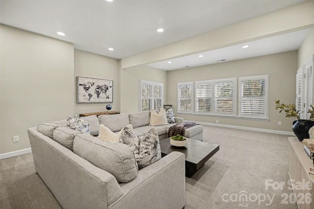 6008 Alexa Road, Charlotte, NC 28277