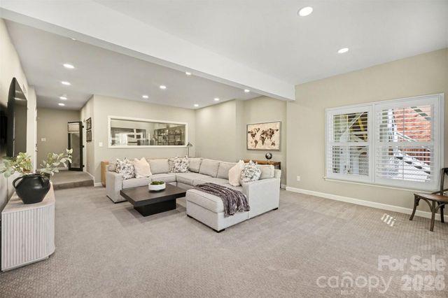 6008 Alexa Road, Charlotte, NC 28277