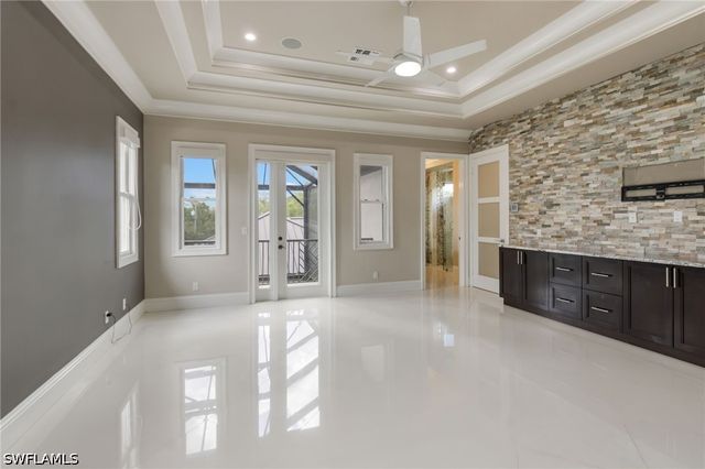 3585 33rd AVE NE, Naples, FL 34120
